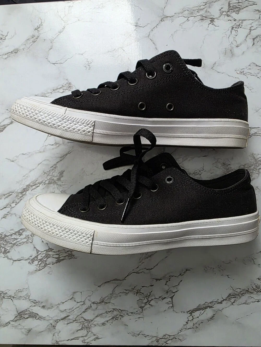 Converse Chuck Taylor All Star II Ox 150149C sz 7 mens, 9 wmns